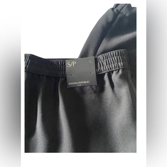 Banana Republic Women’s Dress Pants Chiffon Satin Never Worn Black Work Pant - Picture 7 of 7